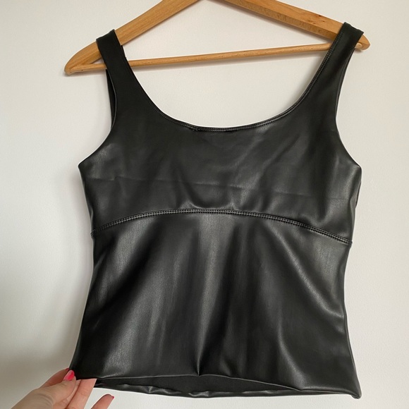 Vegan leather tank - Picture 6 of 8